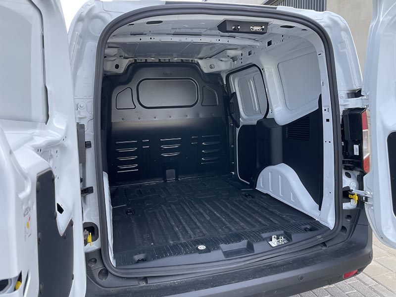Zona de carga de la Ford E-Transit Courier